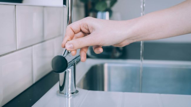 12-consejos-de-expertos-para-ahorrar-agua-en-tu-hogar ahorrar agua