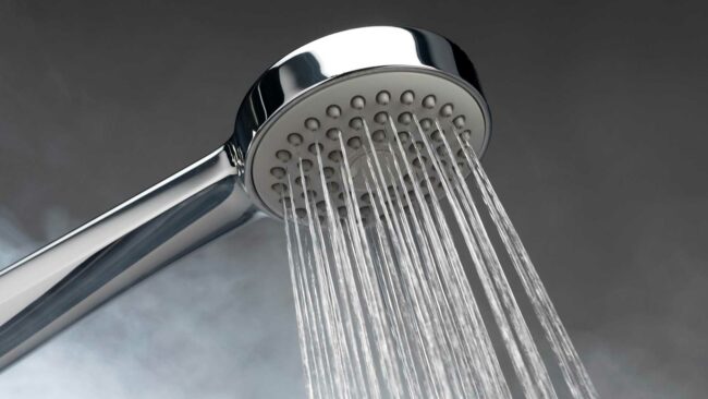 25-como-solucionar-problemas-de-baja-presion-de-agua-en-la-ducha baja presión de agua en la ducha